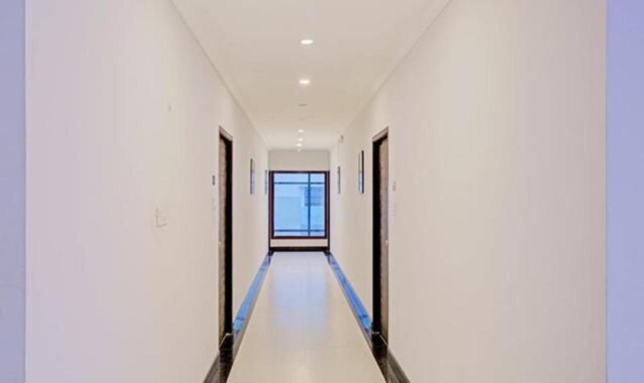 Fabhotel Skyry
